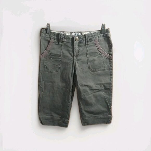 SO Juniors Womens Size 7  Capri Pants Khaki Brown Wear It Declare It Cute Comfy - Picture 1 of 13